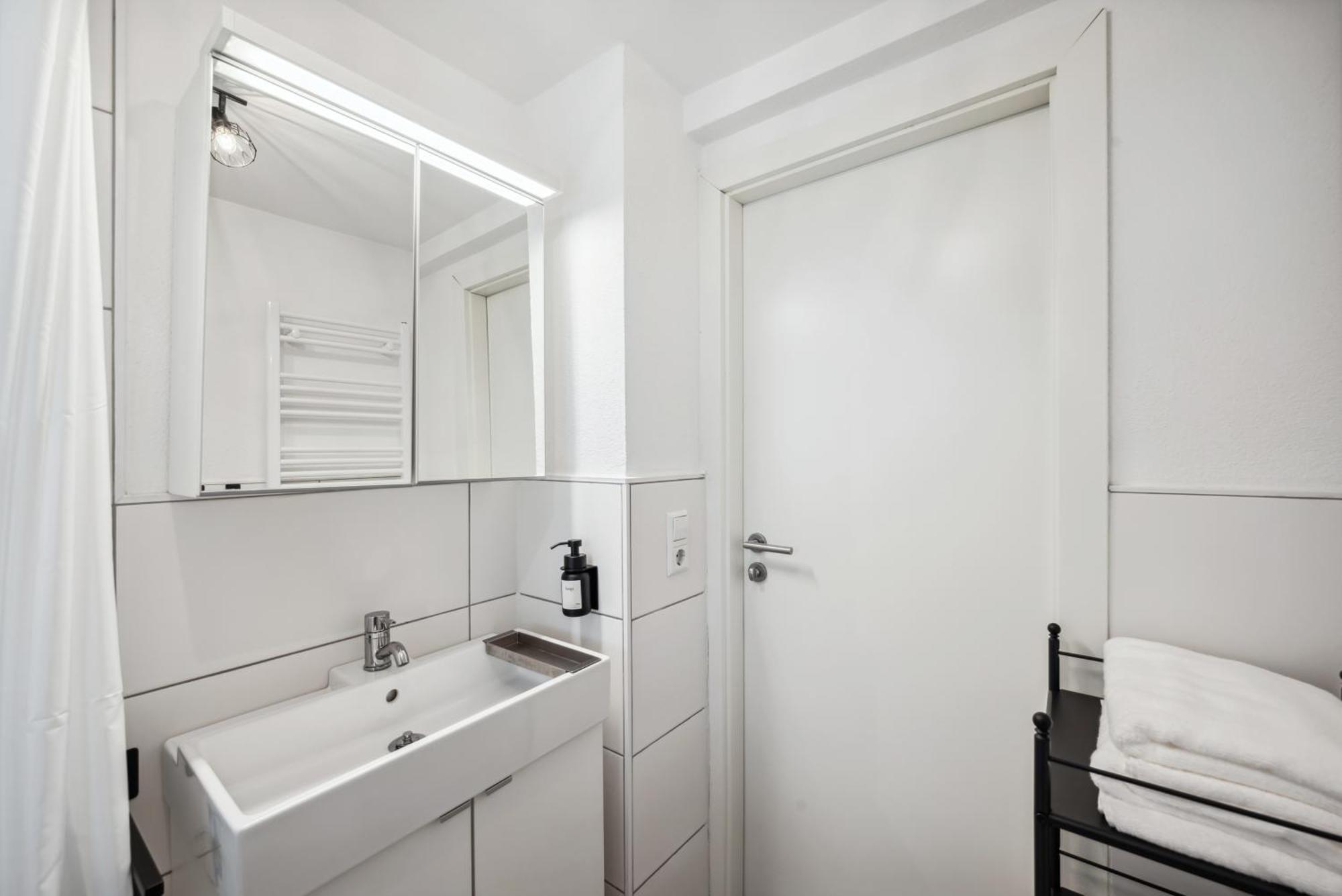 Malu Rooms - Ruhige Lage, Erdgeschoss, Smarttv, Netflix, 24H Checkin, Людвігсбург Екстер'єр фото